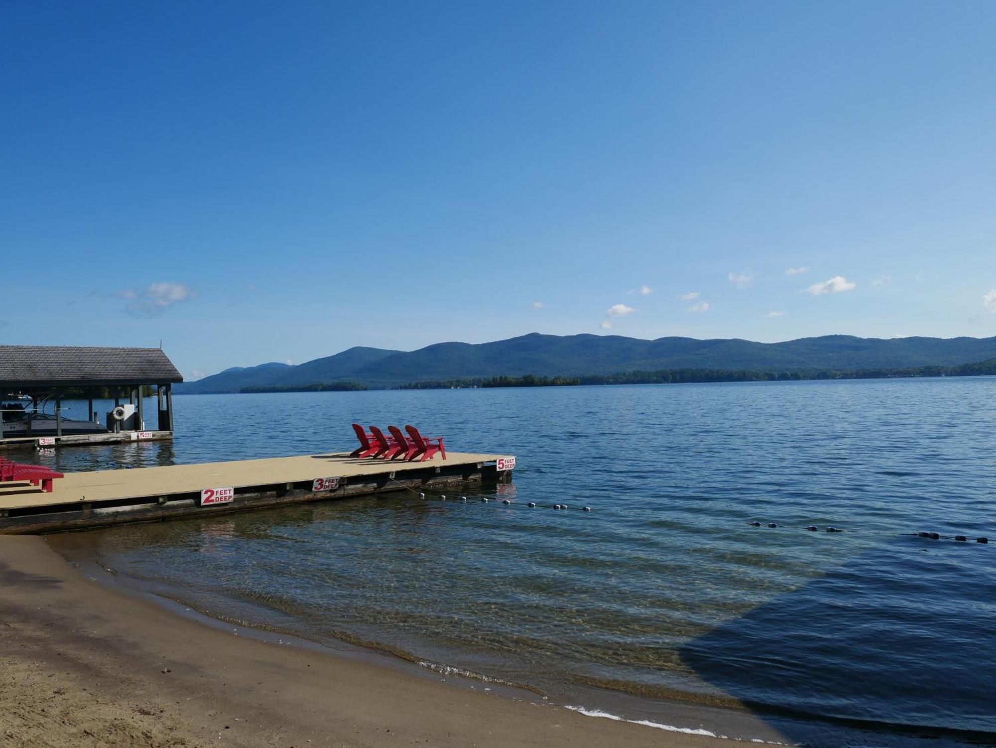 The Stone Gate Resort Lake George Exterior photo