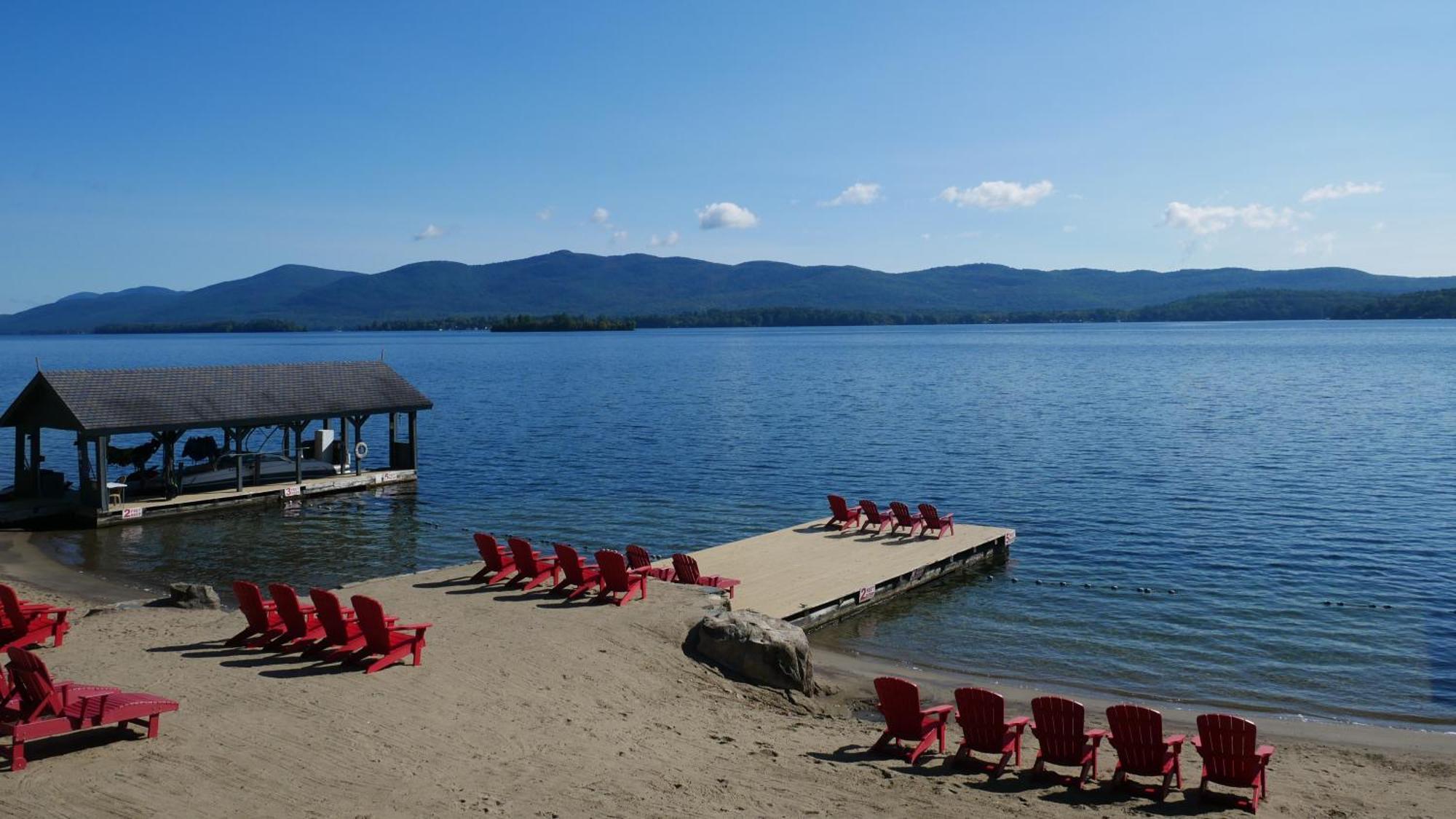 The Stone Gate Resort Lake George Exterior photo