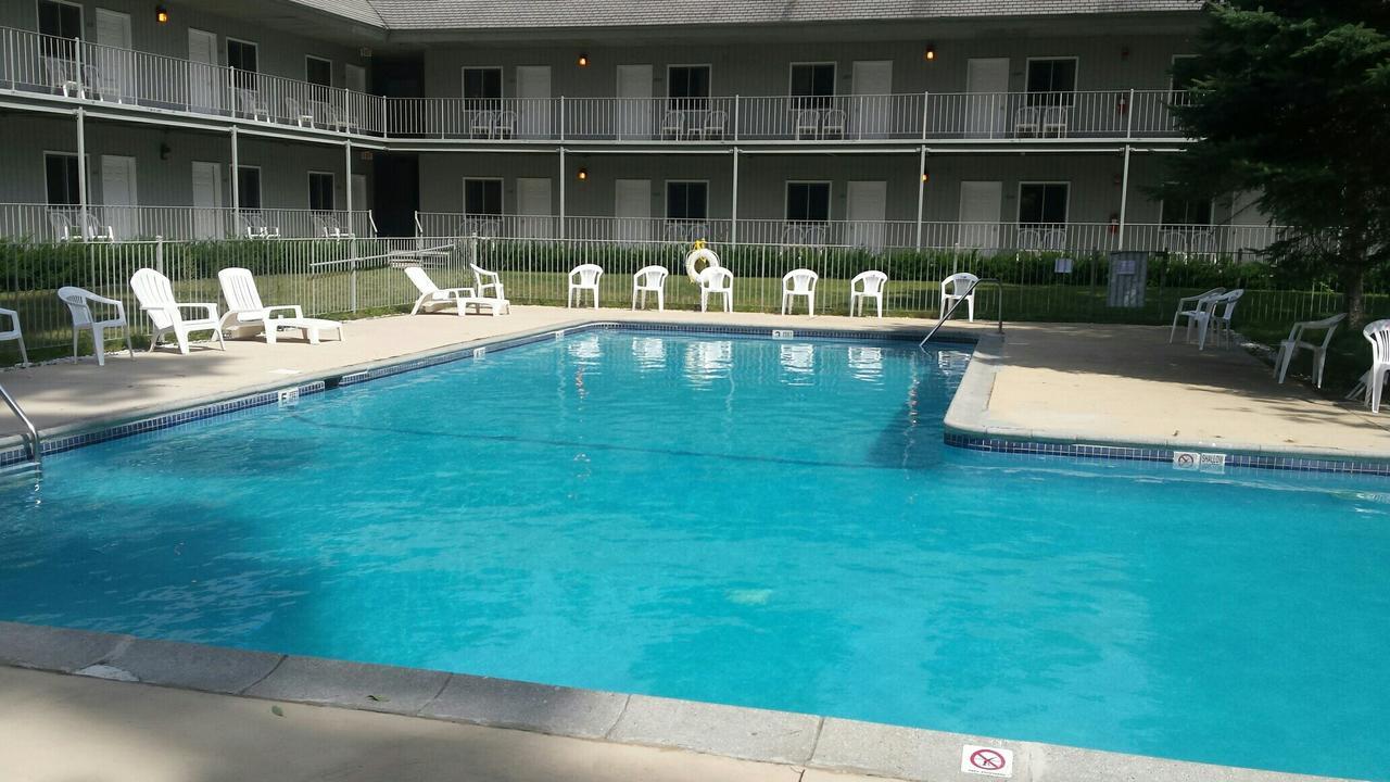 The Stone Gate Resort Lake George Exterior photo