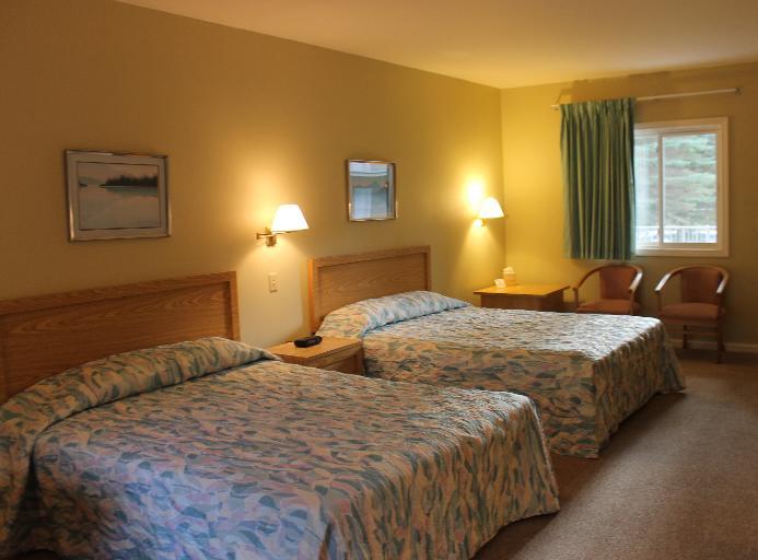 The Stone Gate Resort Lake George Exterior photo
