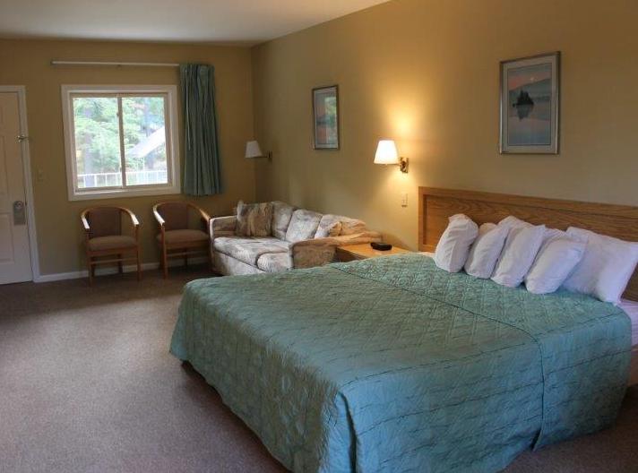 The Stone Gate Resort Lake George Exterior photo